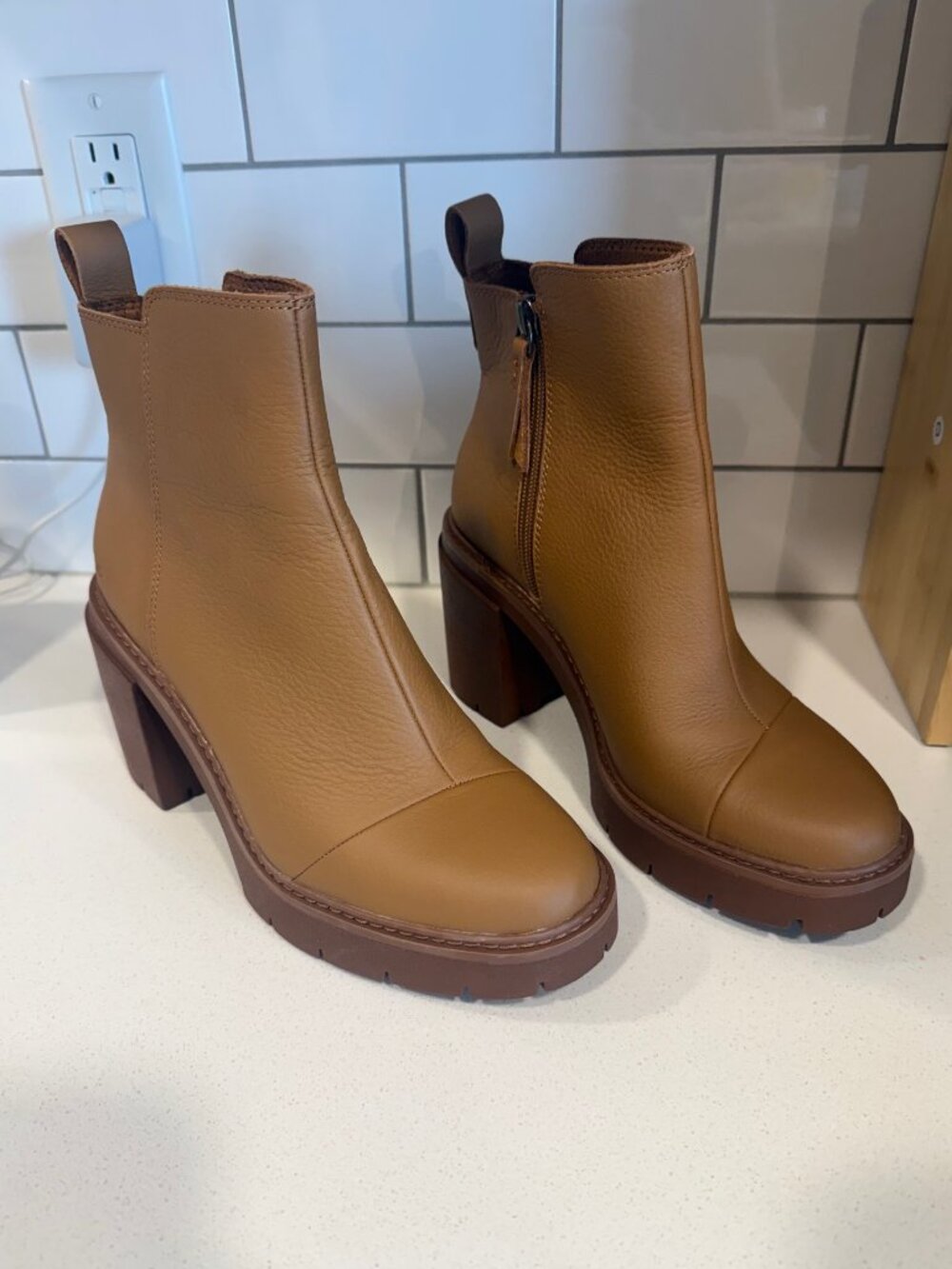 TOMS Brown Leather Chunky Heel Ankle Boots Size 7.5